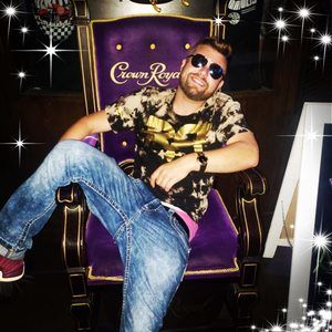 Meet your Posher, Brady